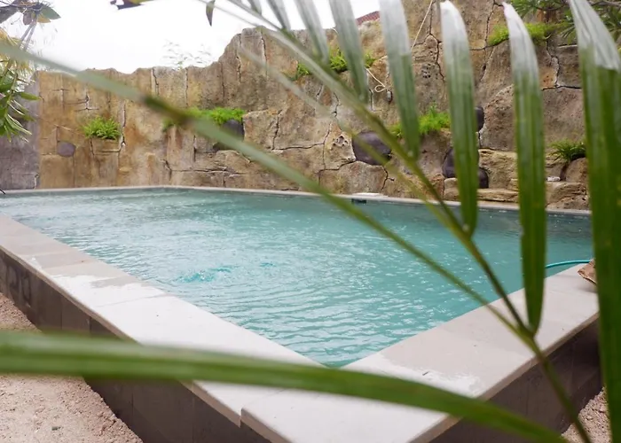 Devata Giri Uluwatu (Bali)